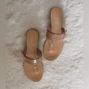 Calvin Claim sandals size 7
